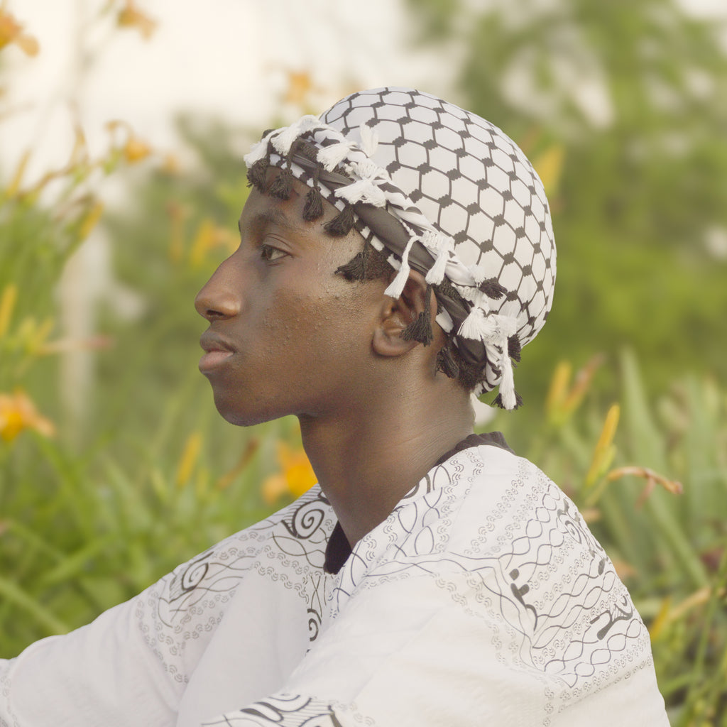 Al-Khutwa – The Step                                                                                                                               Black & White Wrap Inspired by Faith & Resilience